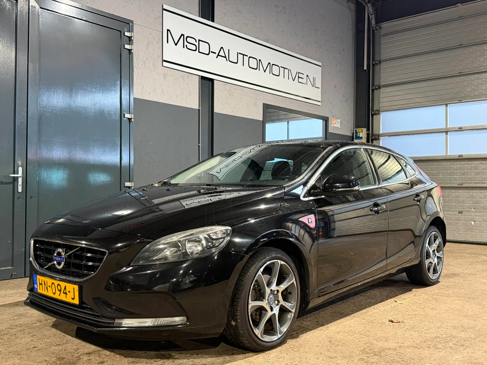 Volvo V40 (2015) — foto 1