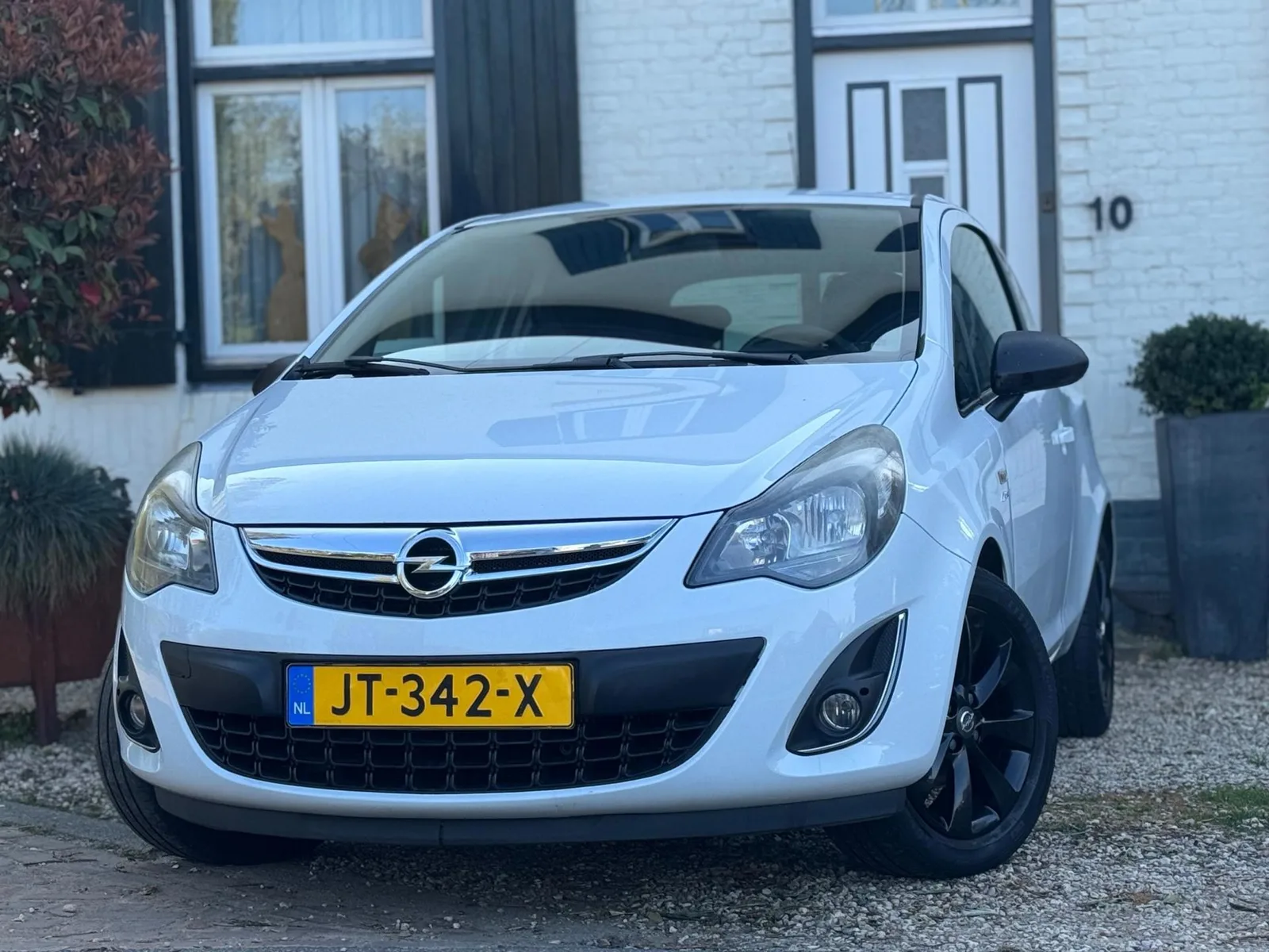 Opel Corsa (2013) — foto 1