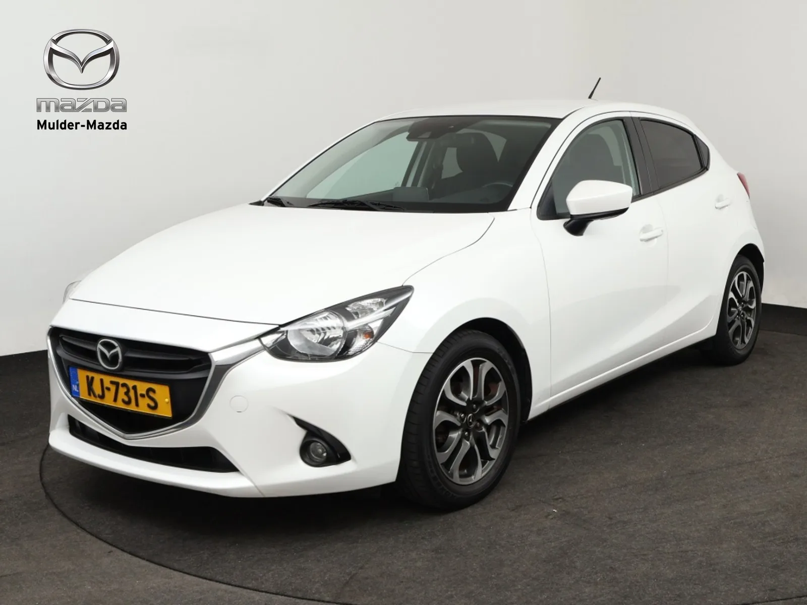 Mazda 2 (2016) — foto 1
