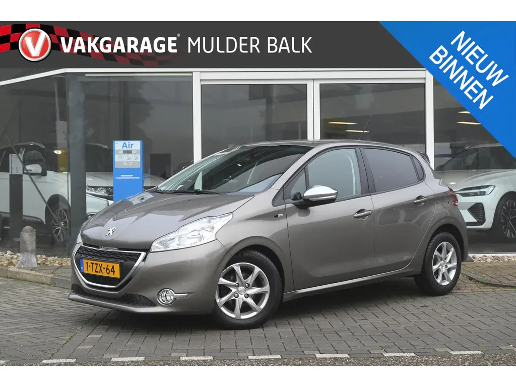Peugeot 208 (2014) — foto 1