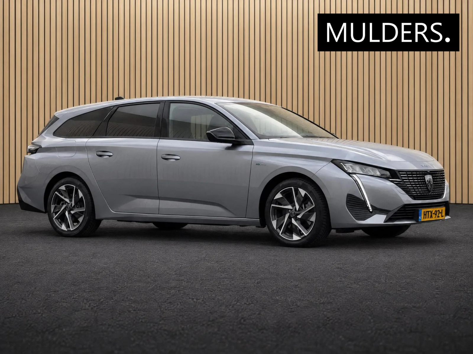 Peugeot 308 (2022) — foto 1