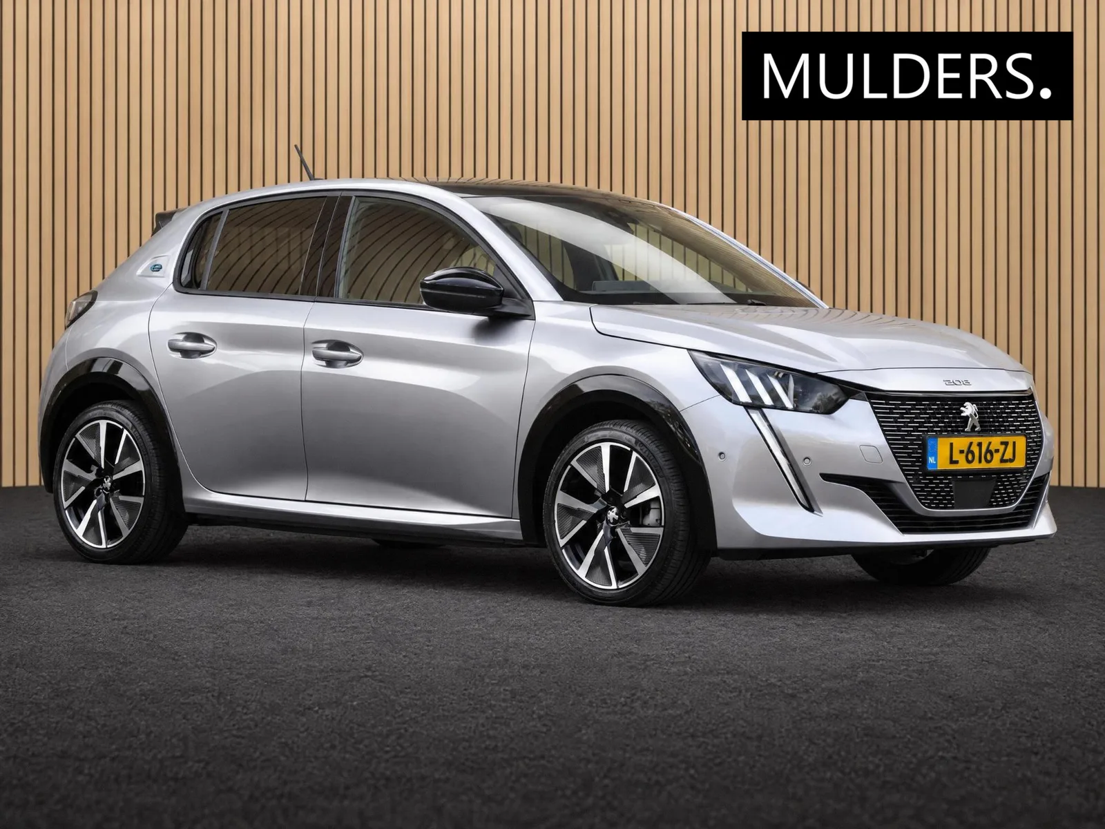 Peugeot e-208 (2021) — foto 1