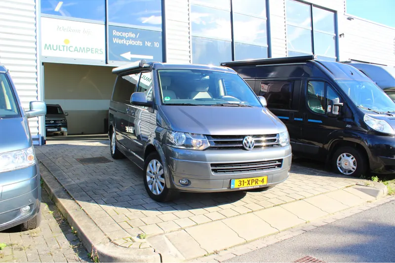 Volkswagen California (2011)
