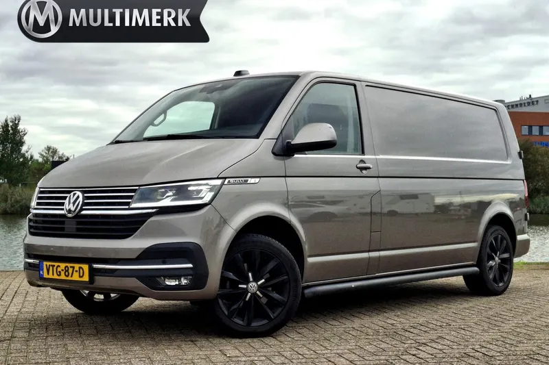 Volkswagen Transporter (2023)