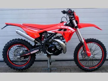 Beta Xtrainer 300 (2027) — foto 1
