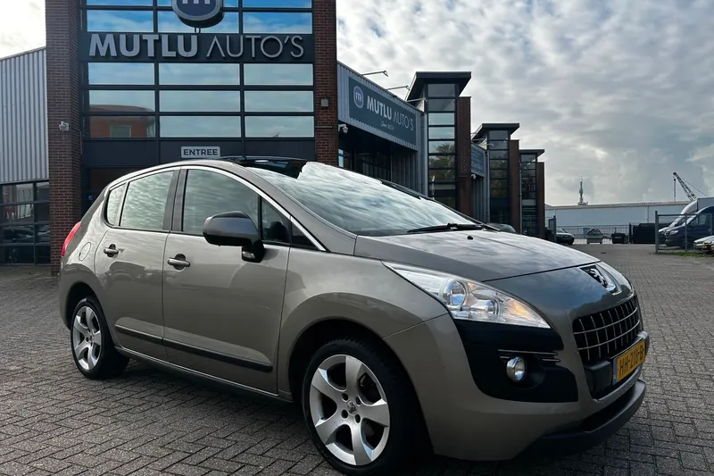 Peugeot 3008 (2013)