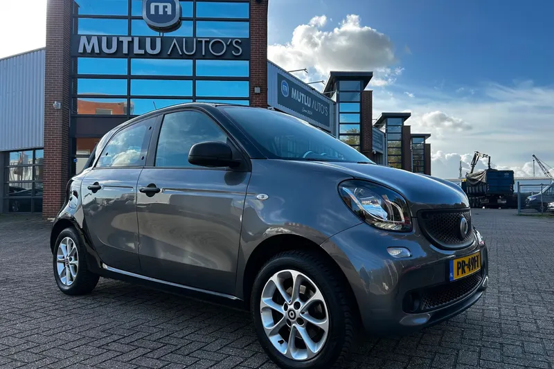 Smart ForFour (2017)