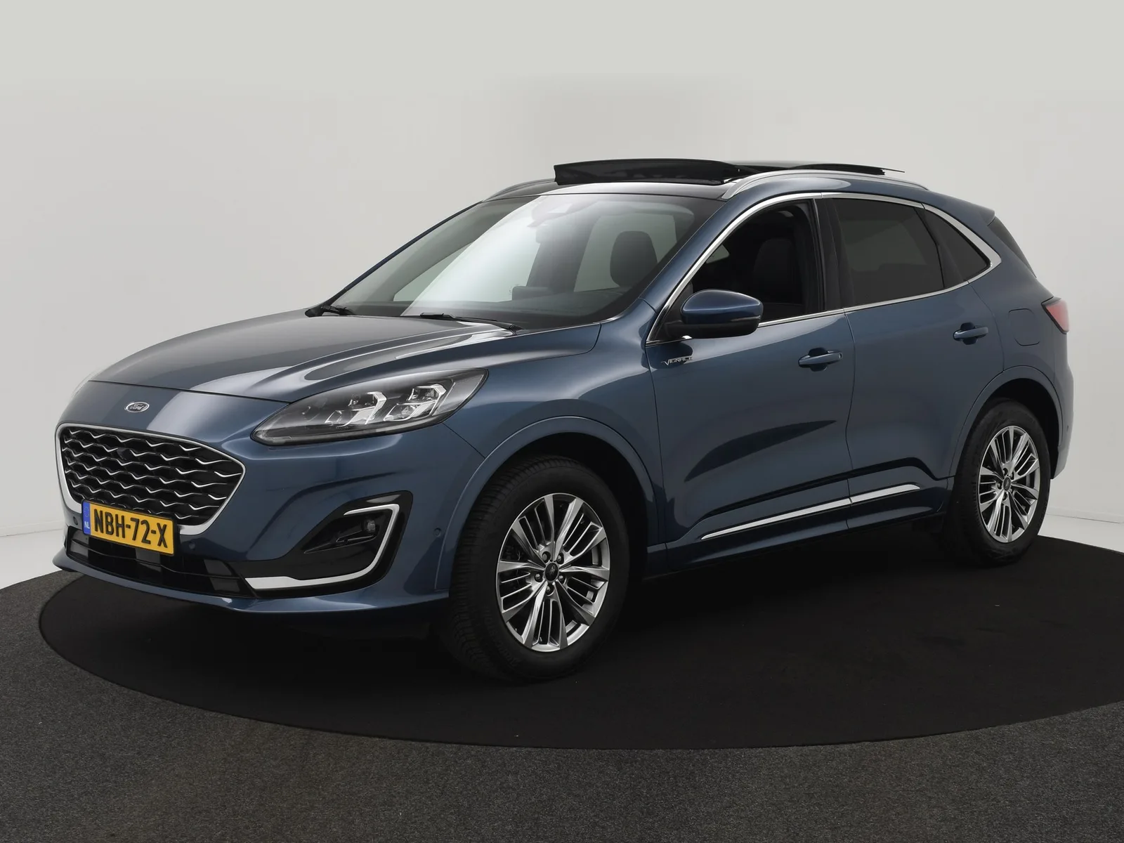 Ford Kuga (2024) — foto 1