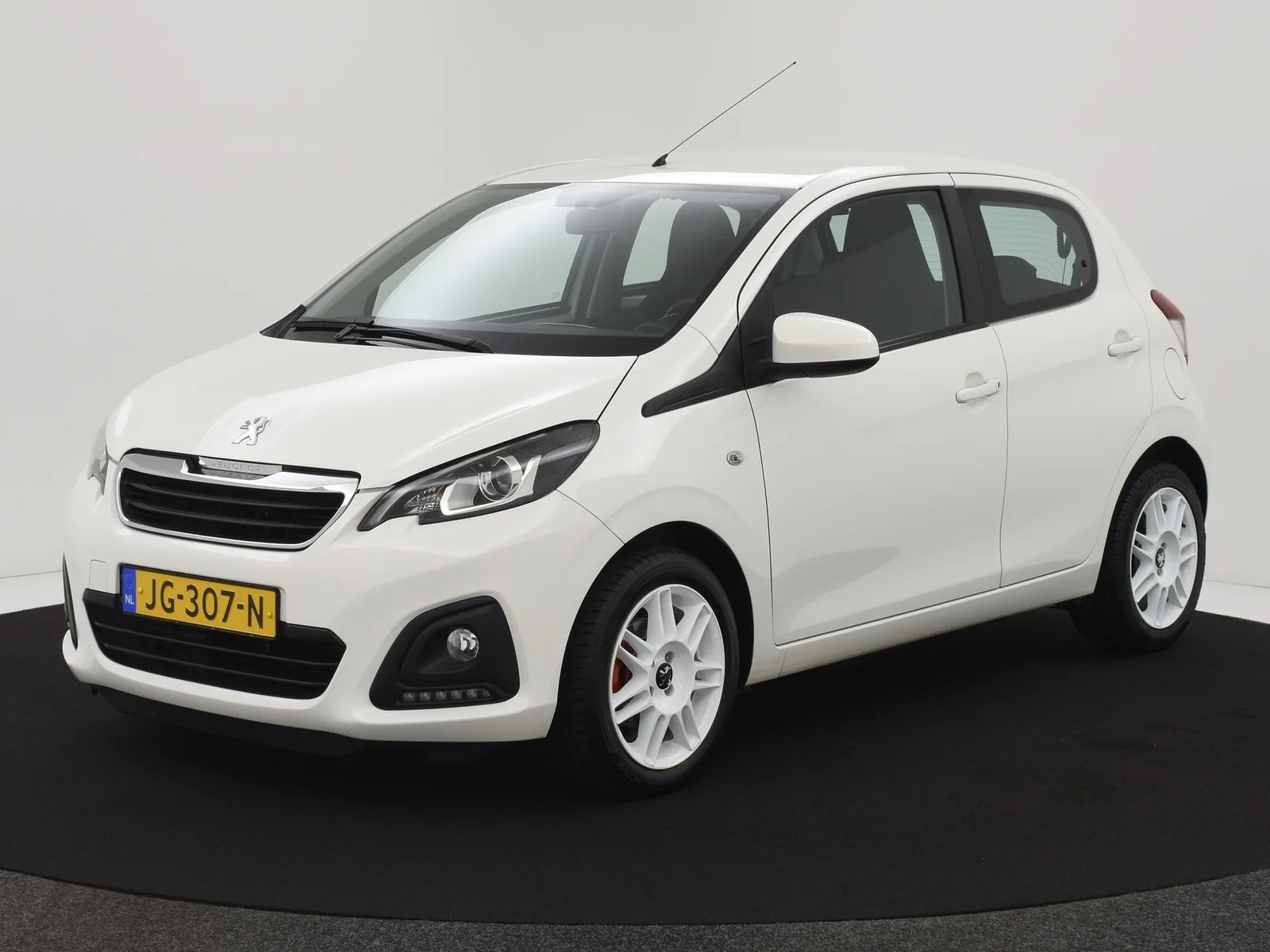 Peugeot 108 (2016) — foto 1