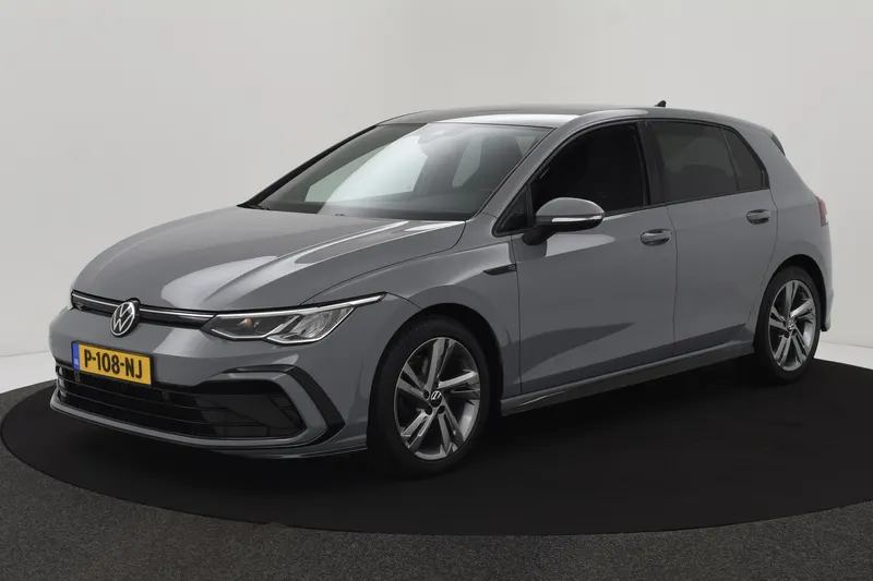 Volkswagen Golf (2022)