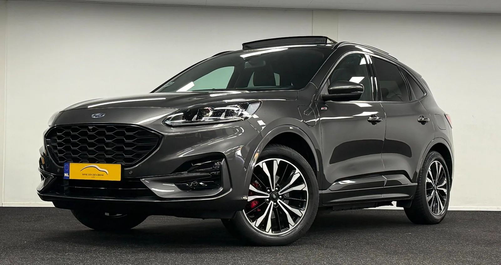 Ford Kuga (2021) — foto 1