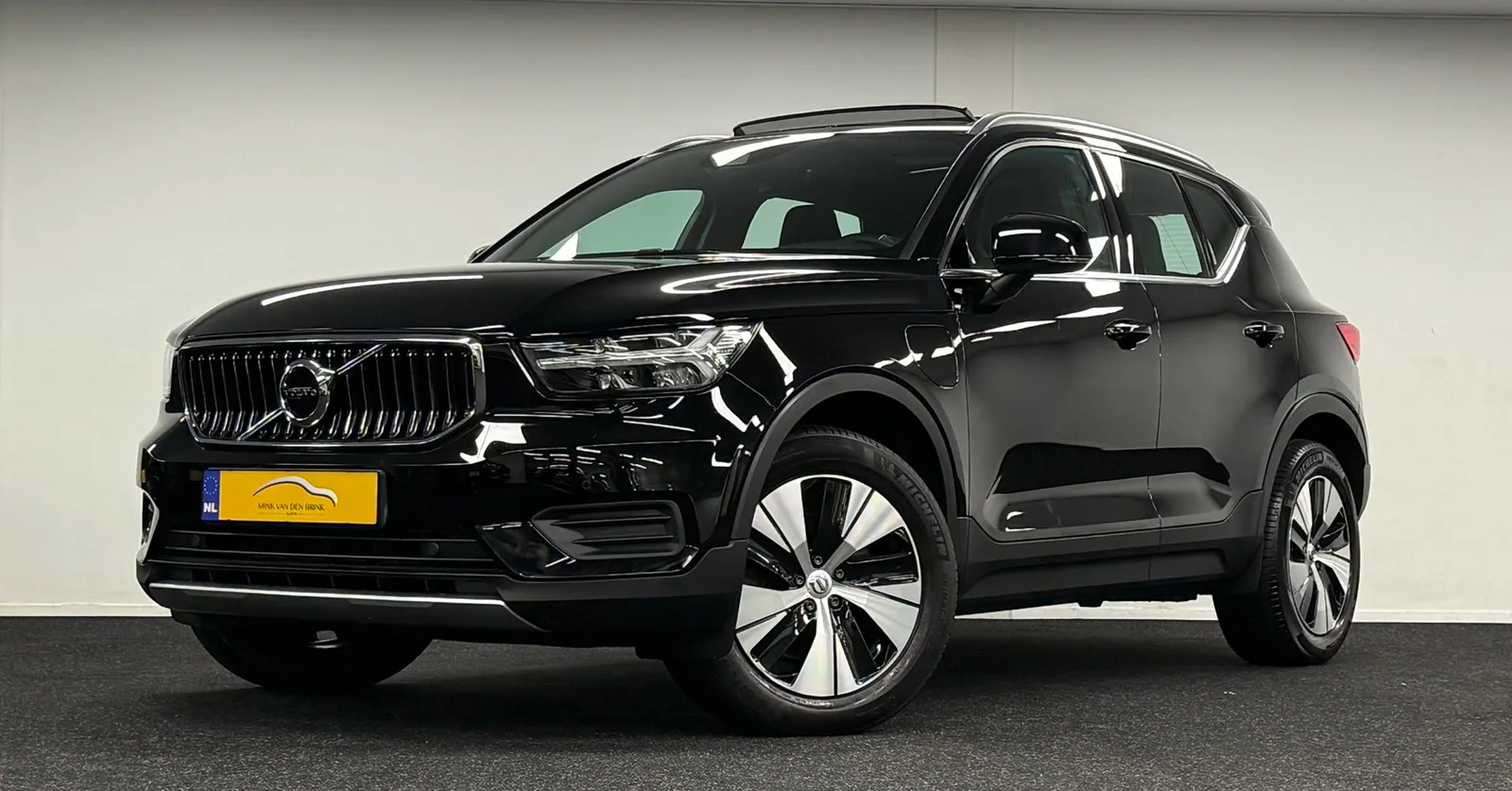 Volvo XC40 (2022) — foto 1