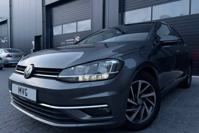 Volkswagen Golf (2017)