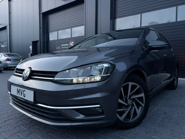 Volkswagen Golf (2017) — foto 1