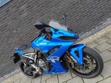 Suzuki GSX-8R (2026) — foto 1