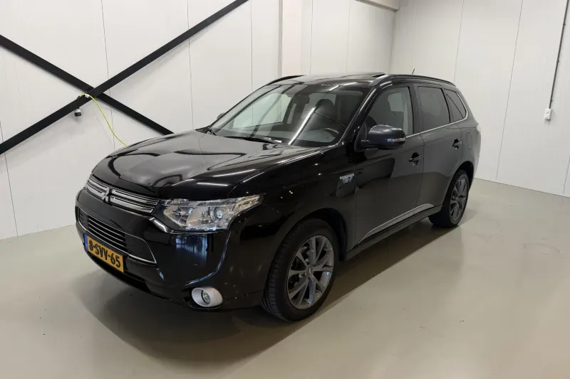 Mitsubishi Outlander (2013)