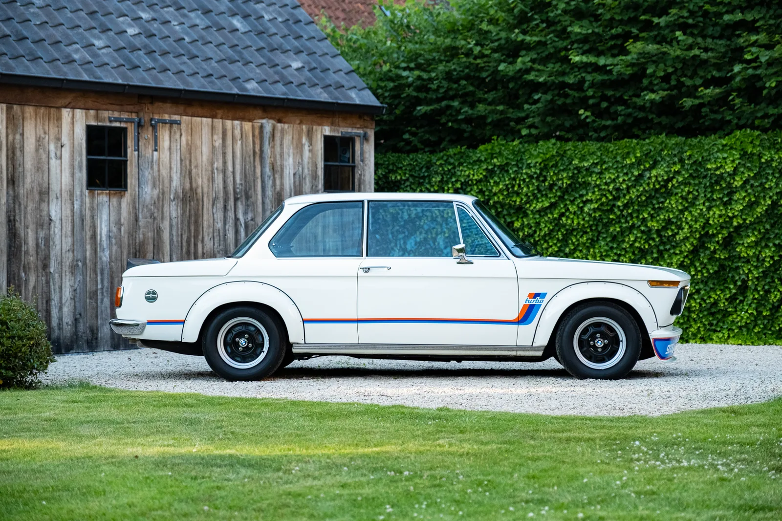 BMW 2002 (2002) — foto 1