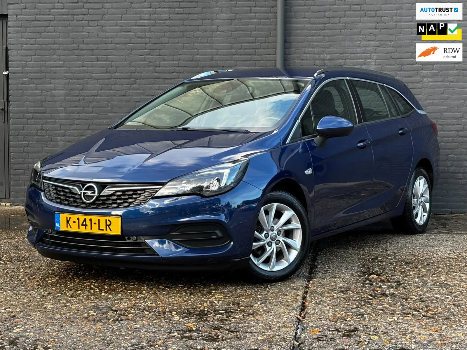 Opel Astra (2021) — foto 1