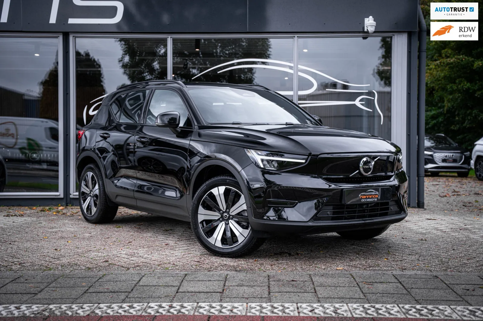 Volvo XC40 (2023) — foto 1