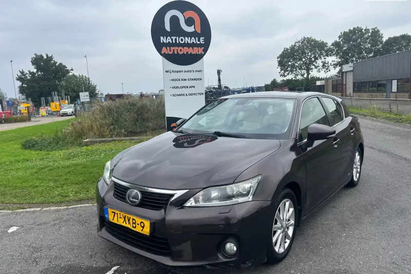 Lexus CT (2012)