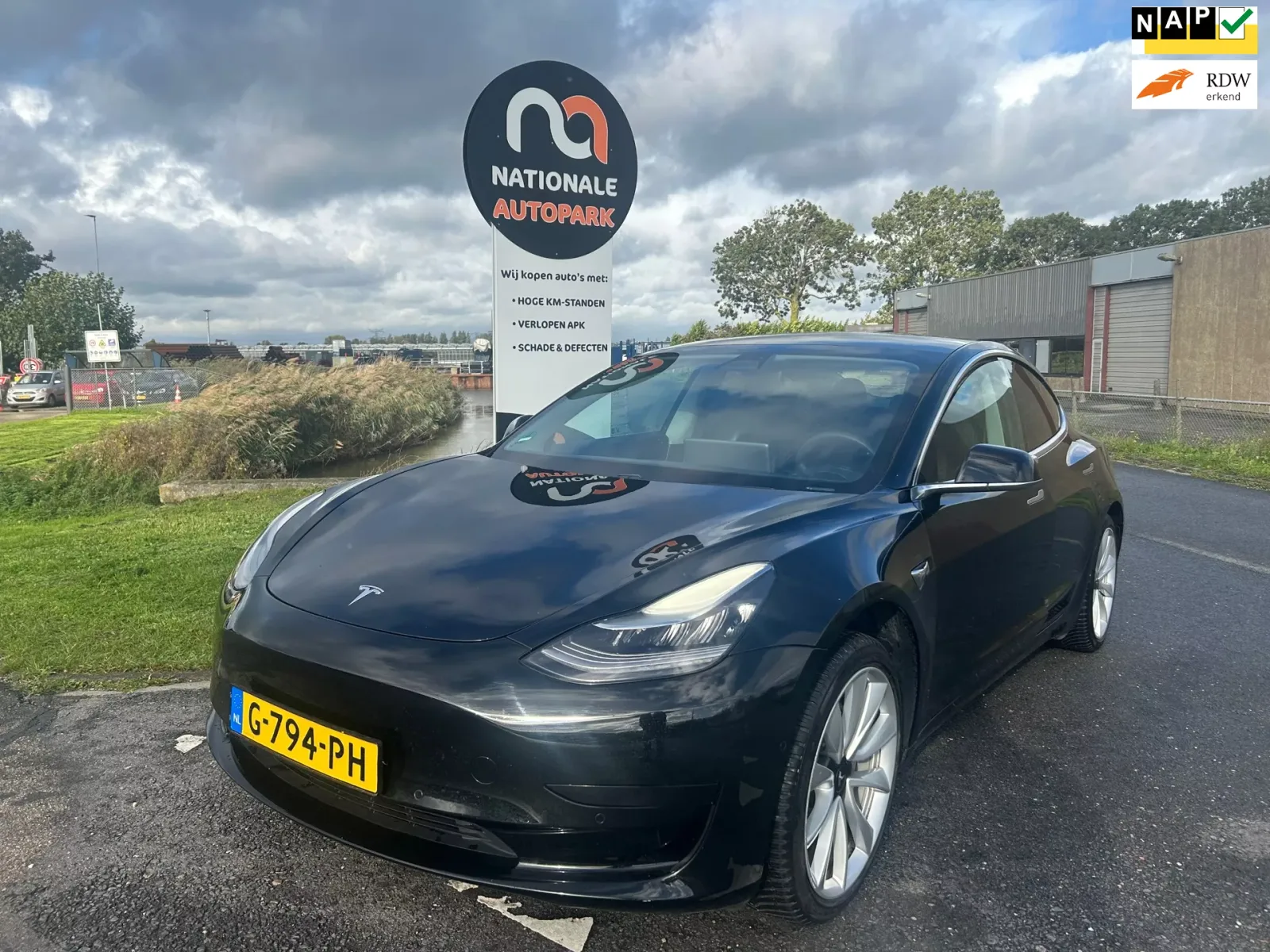 Tesla Model 3 (2019) — foto 1