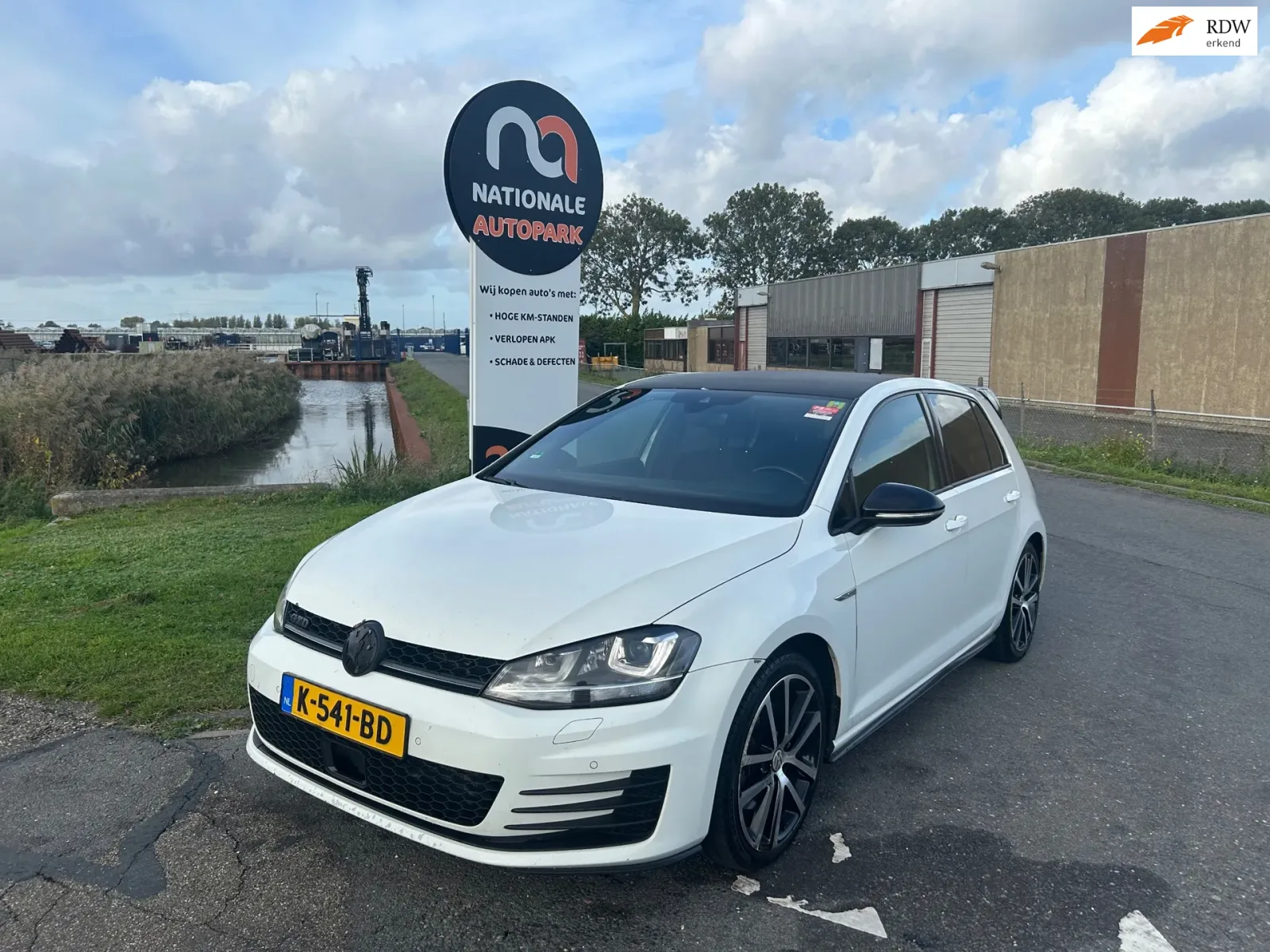Volkswagen Golf (2016) — foto 1