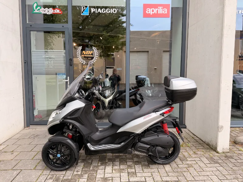 Piaggio MP3 300 HPE (0) — foto 1