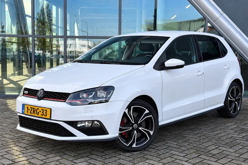 Volkswagen Polo (2015)