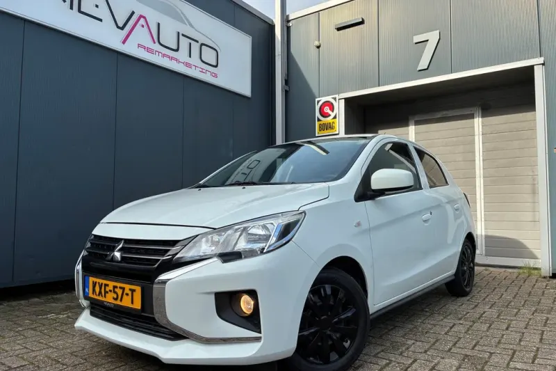 Mitsubishi Space Star (2022)