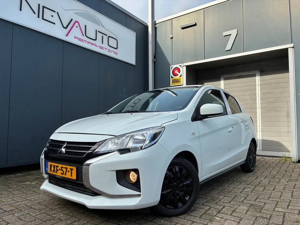 Mitsubishi Space Star (2022) — foto 1