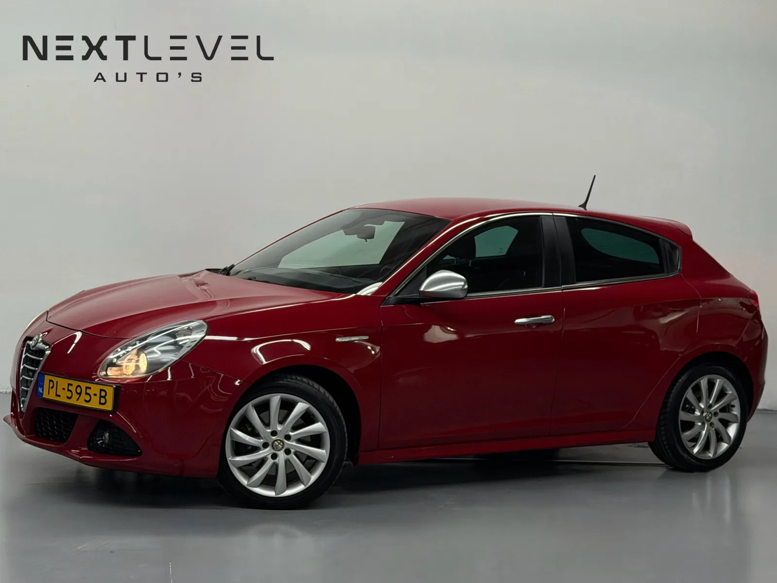 Alfa Romeo Giulietta (2012) — foto 1