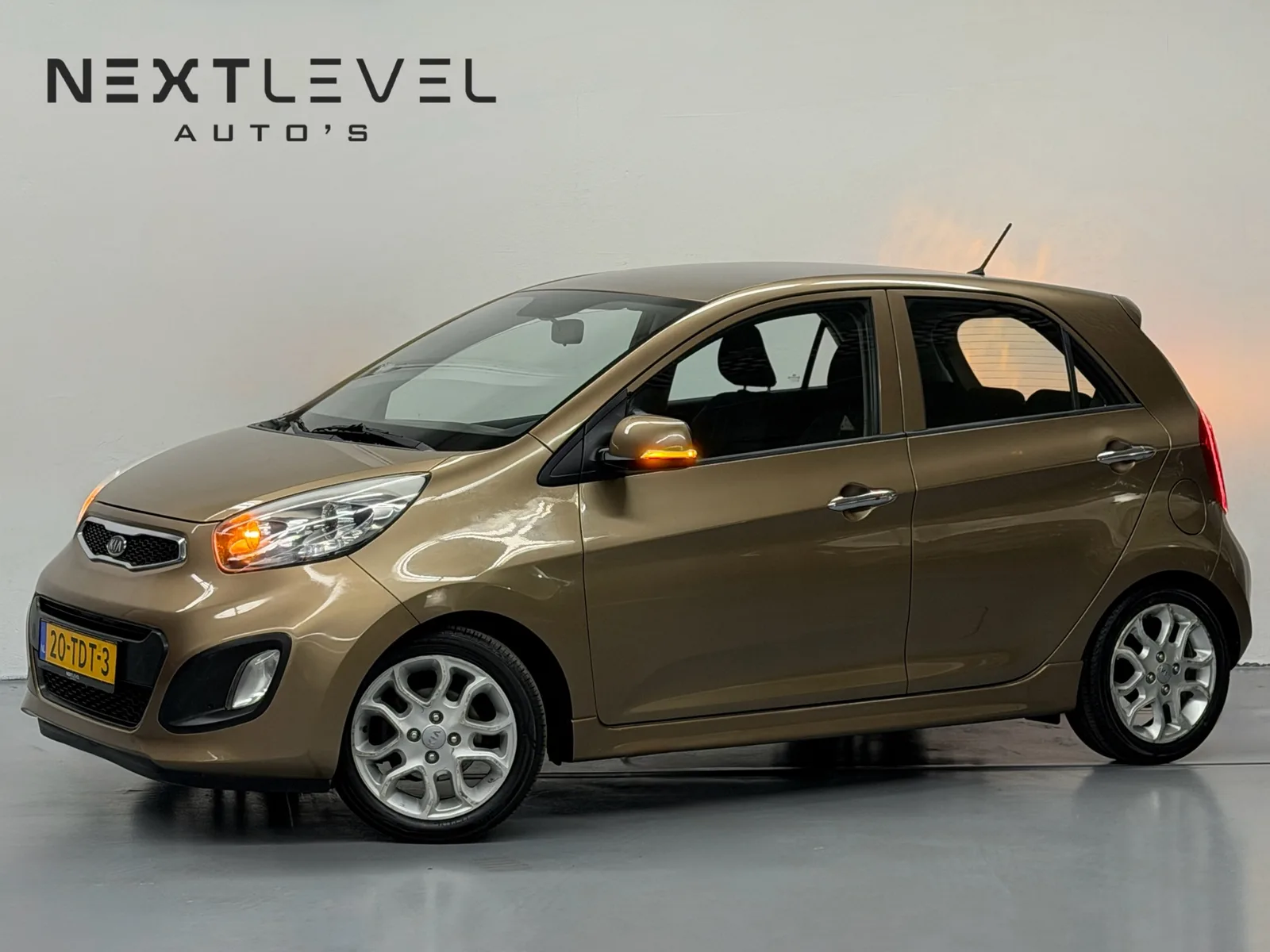 Kia Picanto (2012) — foto 1