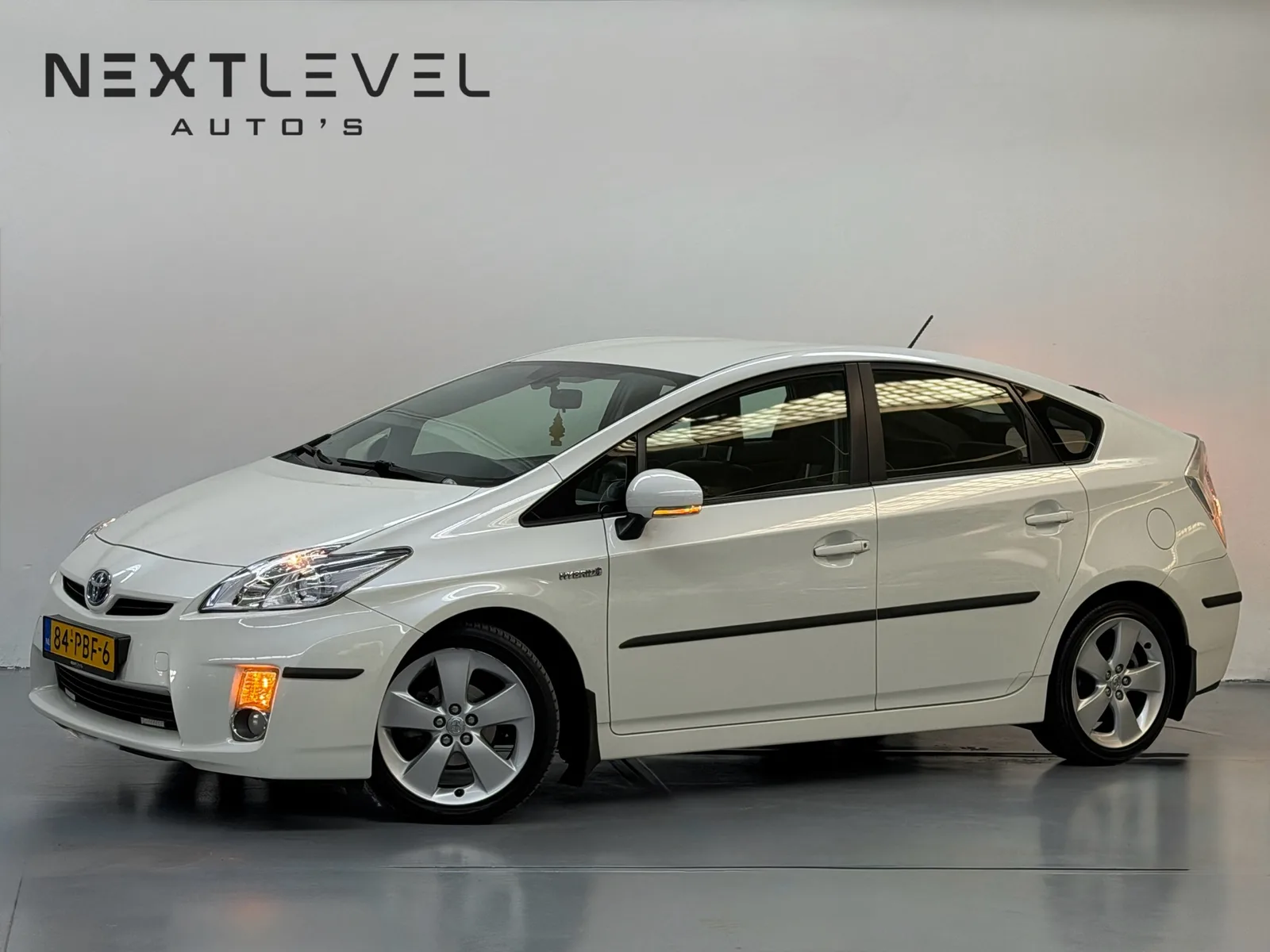 Toyota Prius (2011) — foto 1