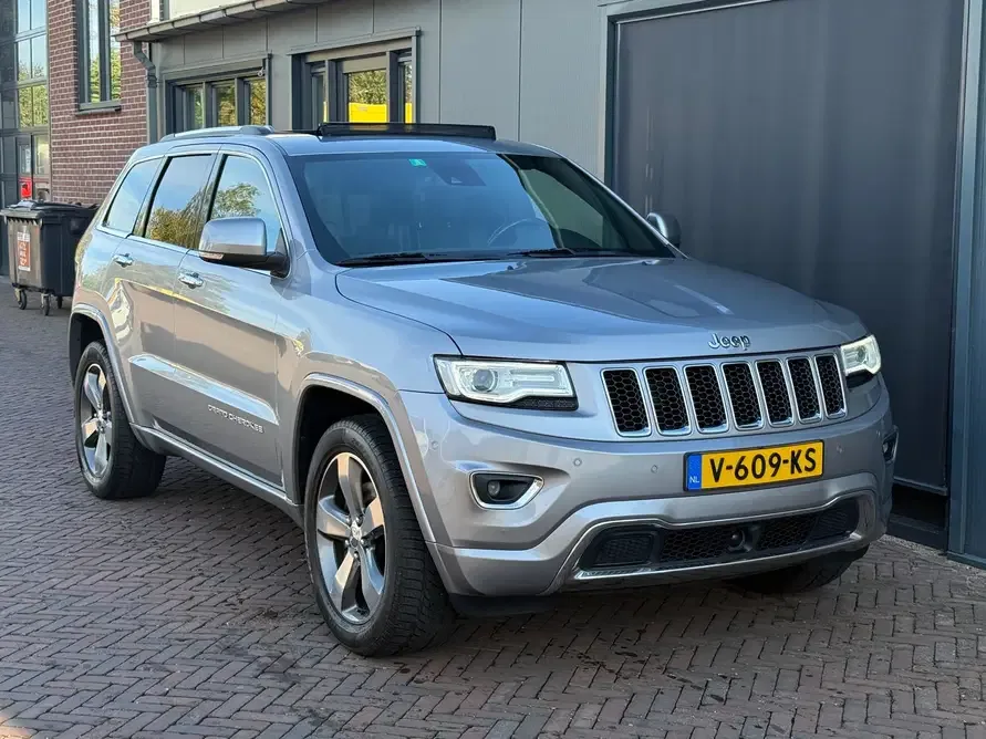 Jeep Grand Cherokee (2014) — foto 1