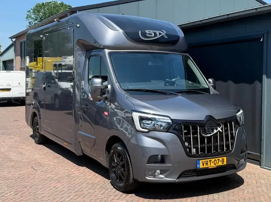 Renault Master (2021) — foto 1