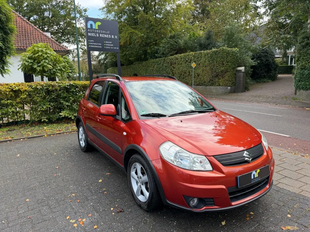 Suzuki SX4 (2007) — foto 1