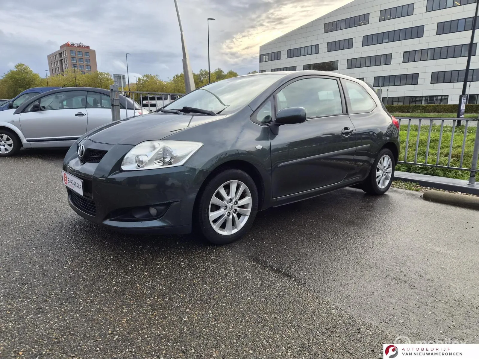 Toyota Auris (2007) — foto 1