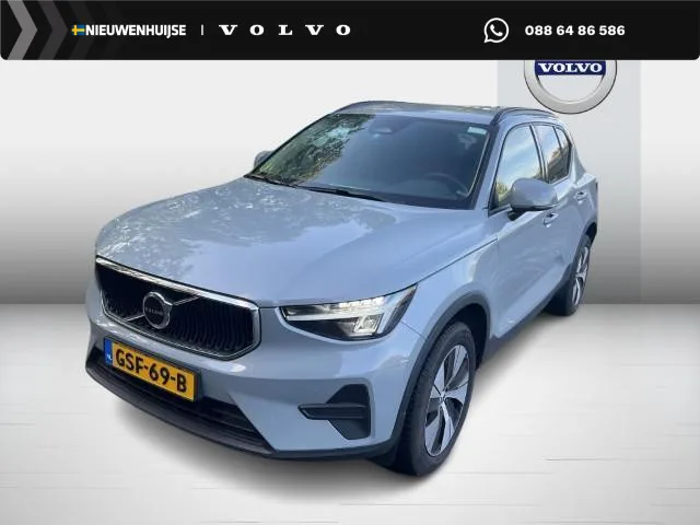 Volvo XC40 (2024) — foto 1