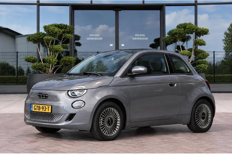 Fiat 500 (2022)