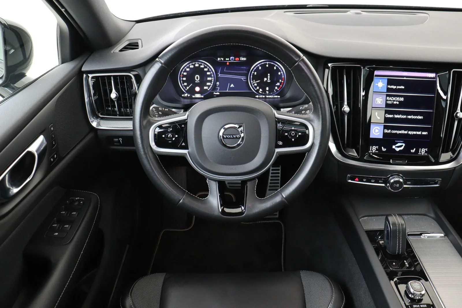 Volvo V60 (2021) — foto 1