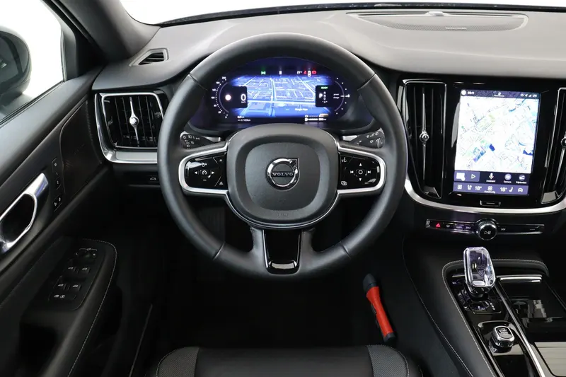 Volvo V60 (2025)