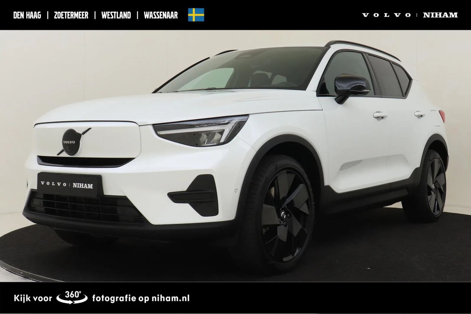 Volvo EX40 (2026) — foto 1