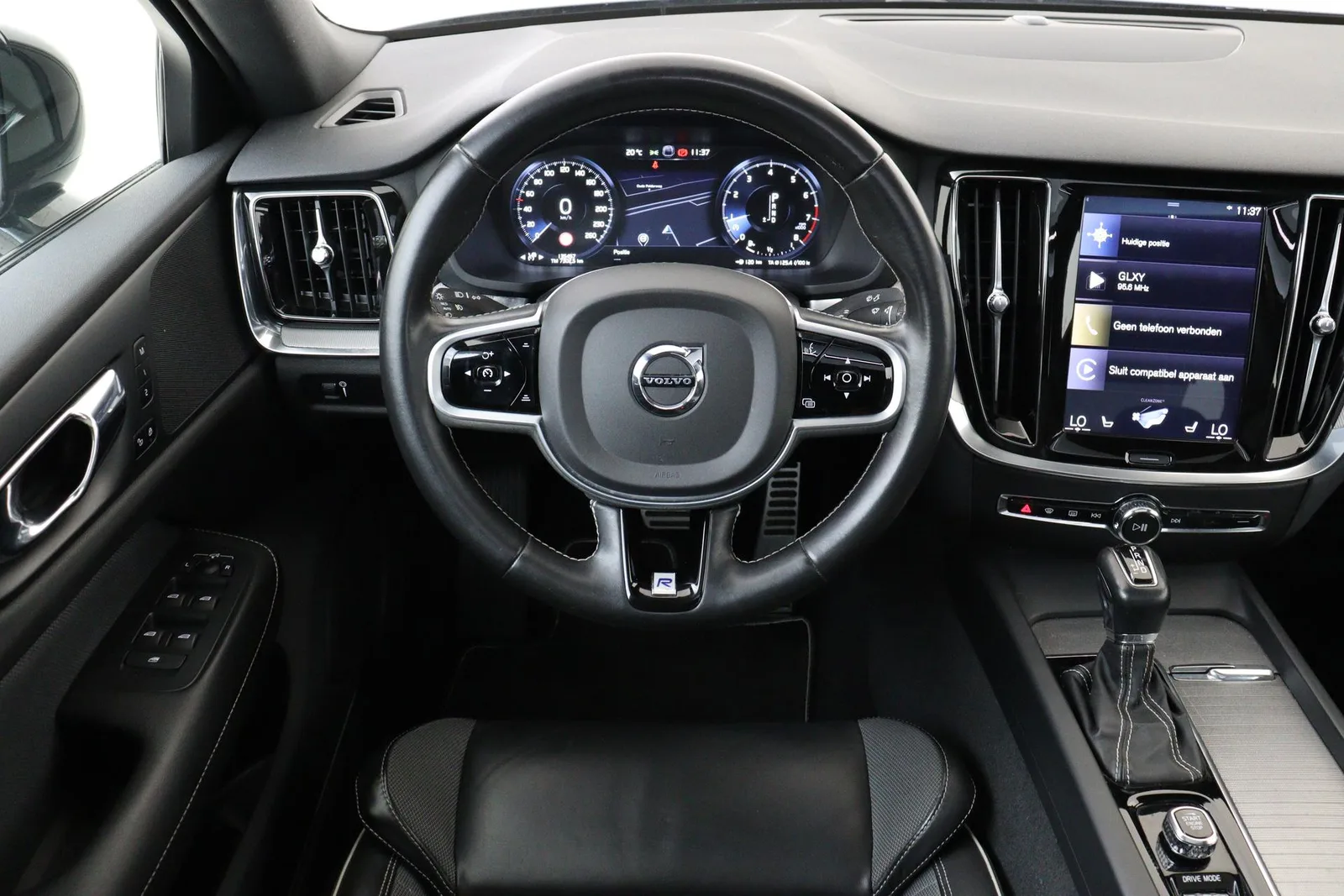 Volvo S60 (2020) — foto 1