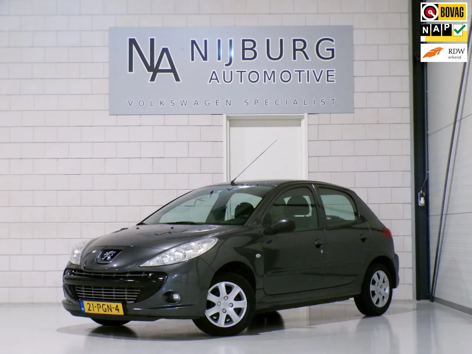 Peugeot 206+ (2011) — foto 1
