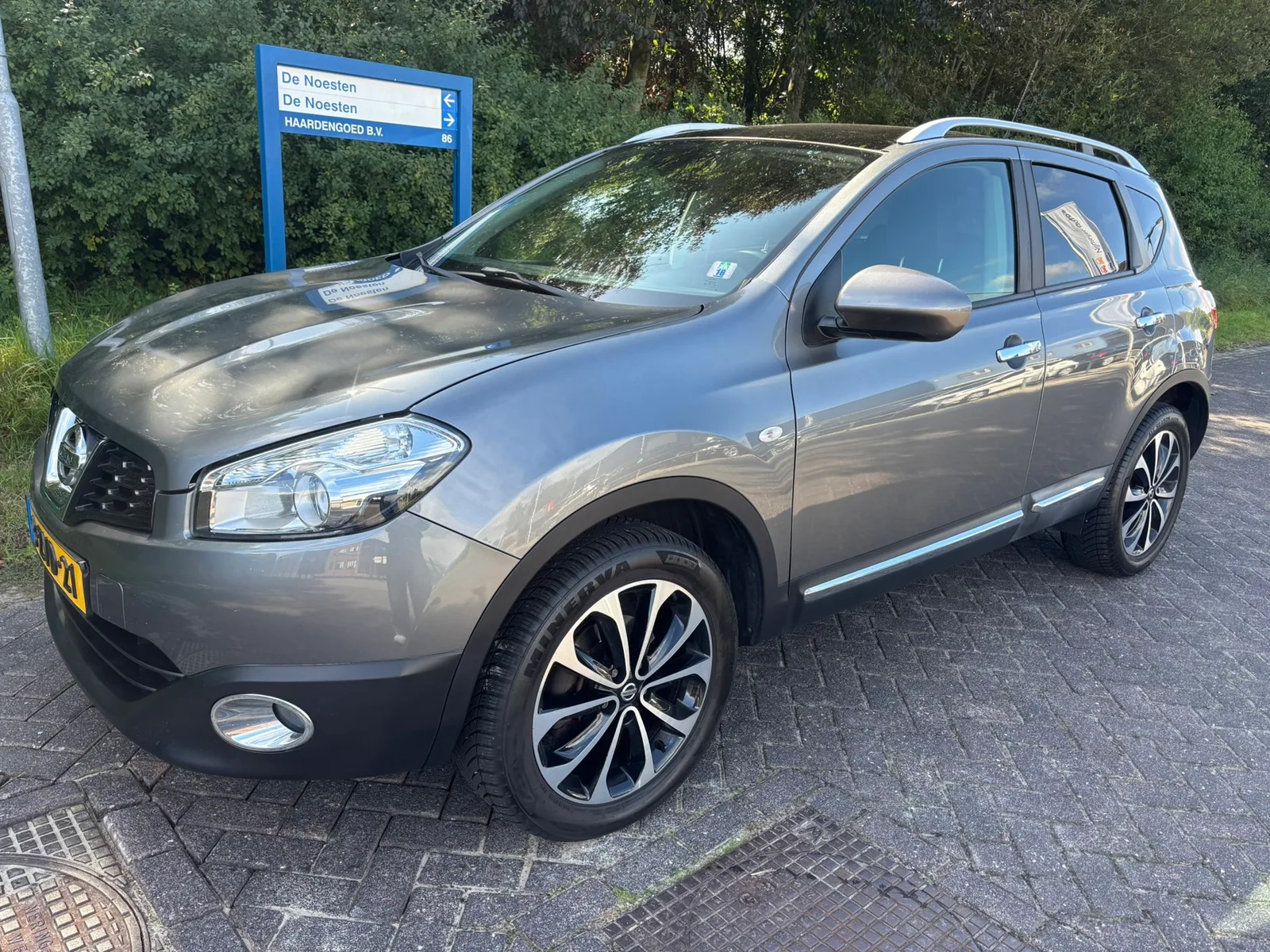 Nissan Qashqai (2012) — foto 1