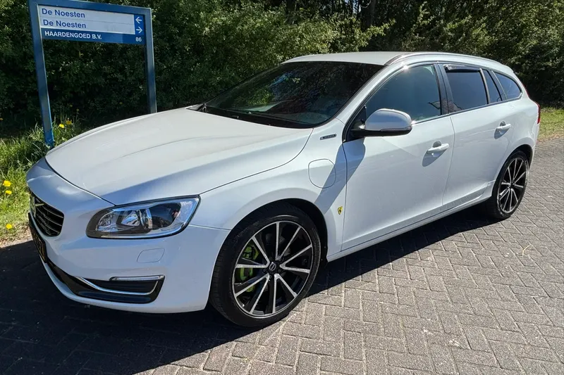 Volvo V60 (2015)