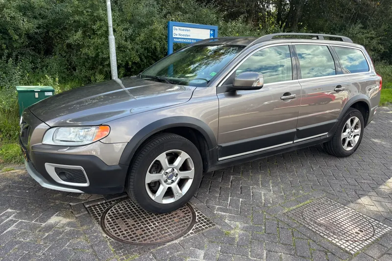 Volvo XC70 (2011)