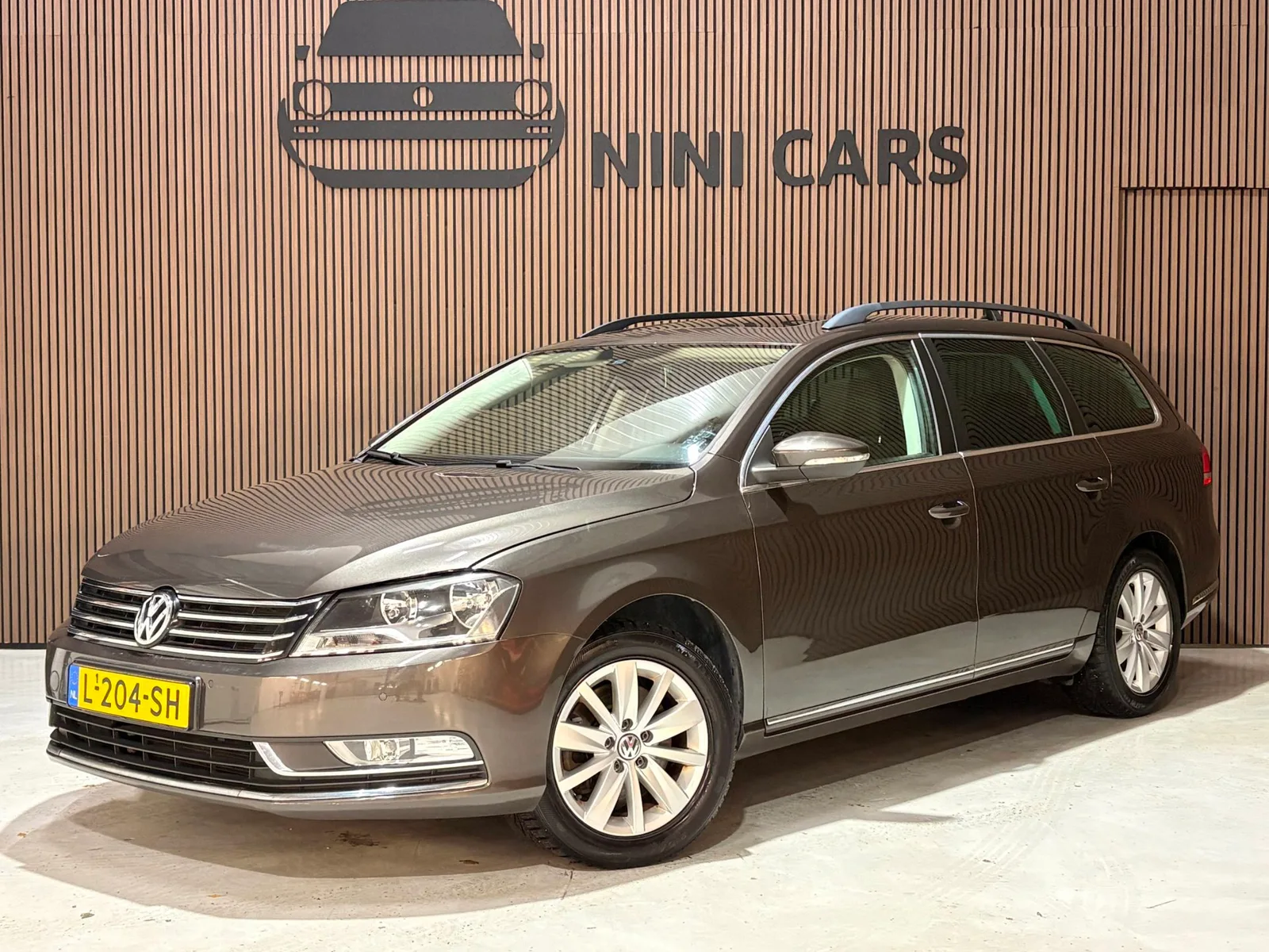 Volkswagen Passat (2013) — foto 1