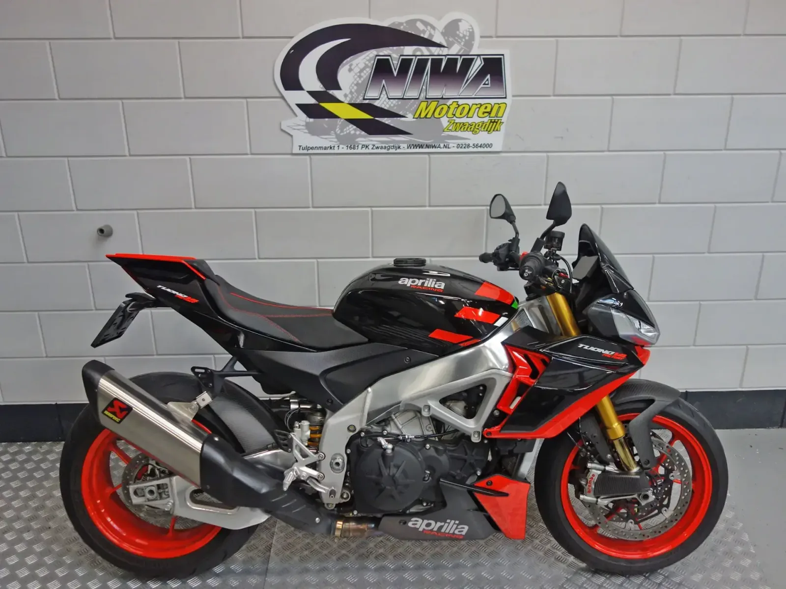Aprilia Tuono V4 1100 (2021) — foto 1