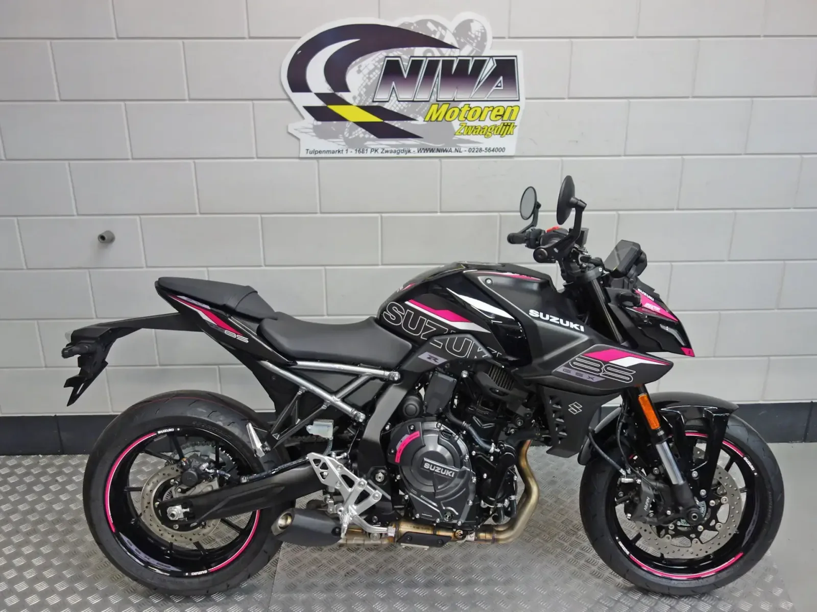 Suzuki GSX-8S (2026) — foto 1